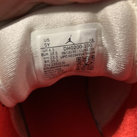 Jordan 1s - Picture 6 of 7